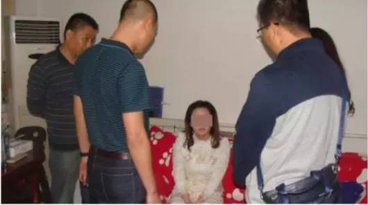 警方抓捕嫌疑人龐某衛現場。警方供圖