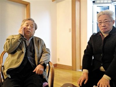 前晚，年過七旬的劉光嘉及妻子向記者講述強拆經過。