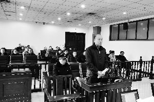 顏承魯庭審現(xiàn)場。資料照片