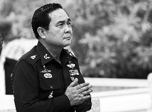 8月21日，巴育在泰國春武里府出席軍方活動(dòng)。 新華社發(fā)