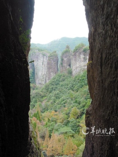 雁蕩山以奇峰、瀑布著稱。