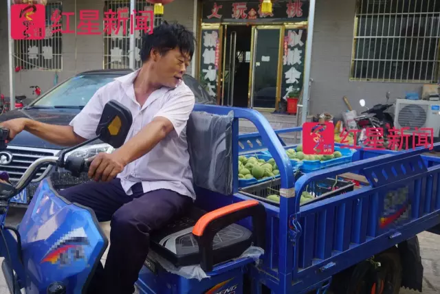 文玩核桃遇冷由幾萬(wàn)一對(duì)降到5元沒人要？商戶否認(rèn)