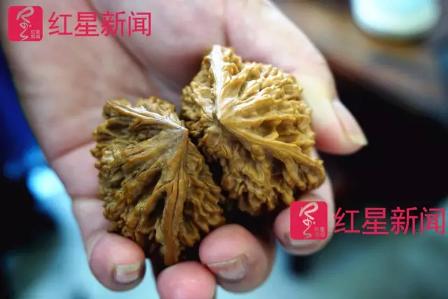 文玩核桃遇冷由幾萬(wàn)一對(duì)降到5元沒人要？商戶否認(rèn)
