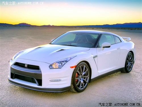 2014款日產GT-R