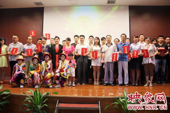 經過網絡投票和專家評審，最終農民兄弟樂隊的歌曲《中國夢》、動畫片《紅孩兒與大學院》以及《中原福塔兒童