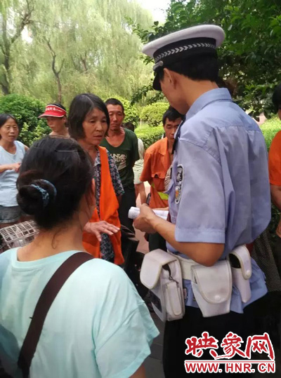 令人憤怒的是，這名老太太竟然報警說“她被環衛工打了”