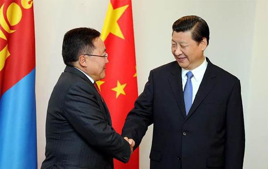 去年9月12日，國家主席習(xí)近平在比什凱克會見蒙古國總統(tǒng)額勒貝格道爾吉。 新華社記者謝環(huán)馳攝