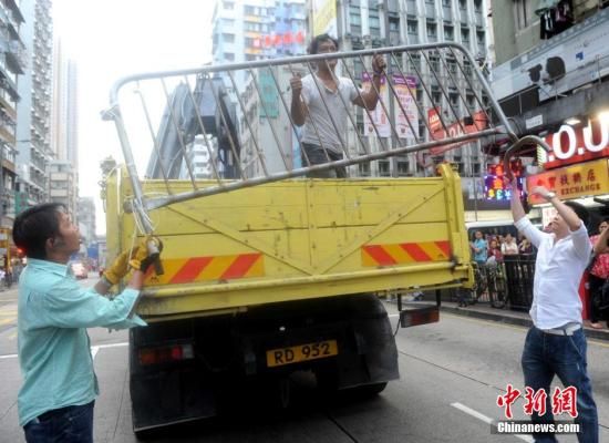 10月22日，香港違法“占領中環”行動進入第25日。