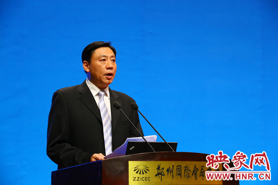 在開幕式上，河南省副省長(zhǎng)張維寧致歡迎詞