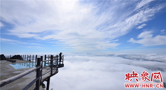 這個(gè)夏天,21℃老君山精彩不斷、主題活動(dòng)驚爆眼球、更有百萬(wàn)大獎(jiǎng)等你拿!