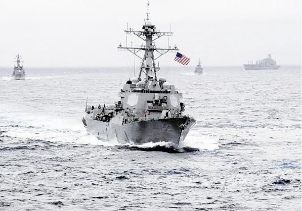 美軍艦非法進入中國海域為哪般？